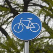 Verkehrsschild Radweg